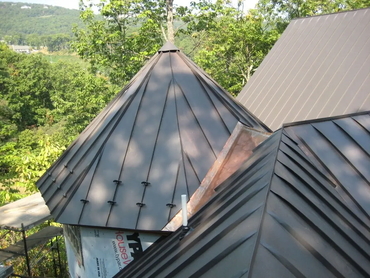 Professional Shingle Replacement & Repair by Craftsman Roofing in Hayward